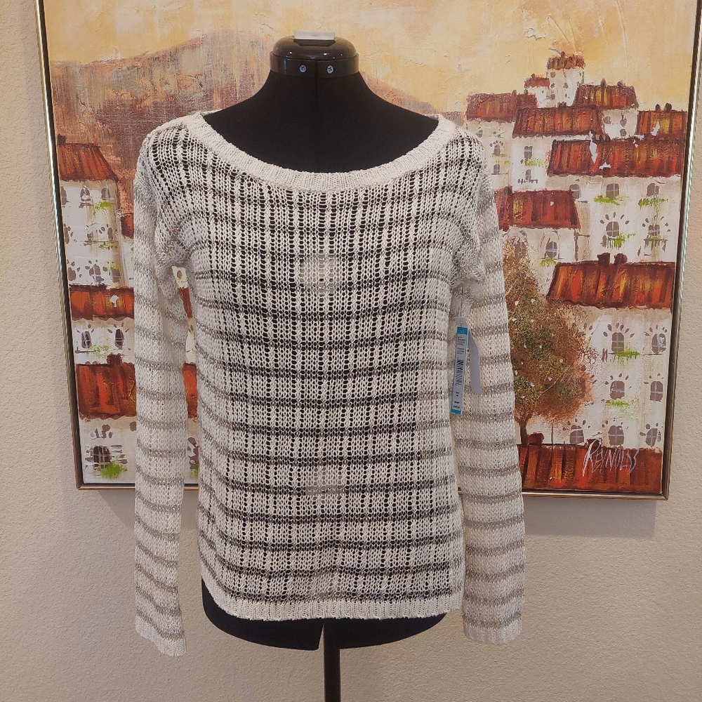 ALICE + OLIVIA CREAMVER SWEATER - Metallic Thread - XS - NWT Versatile HOT LOOK